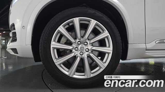 Volvo XC90 2018 — photo 5