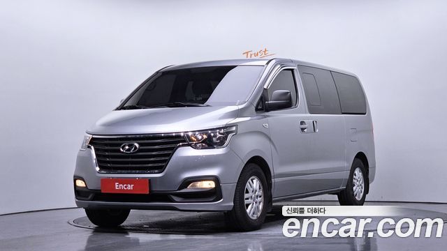 Hyundai Starex 2019 — photo 1