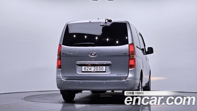 Hyundai Starex 2019 — photo 4