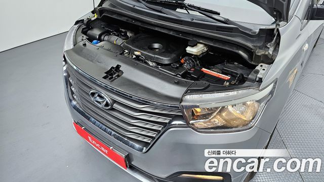 Hyundai Starex 2019 — photo 6