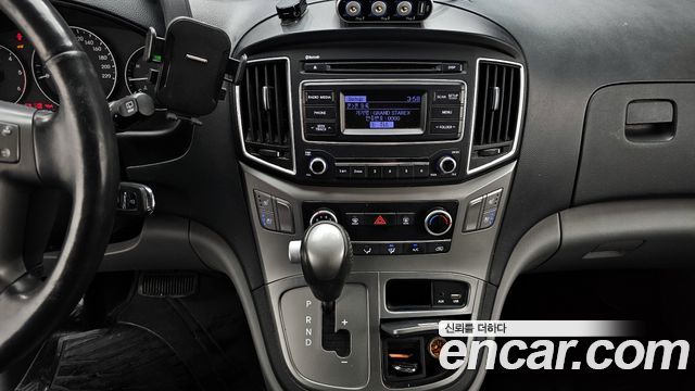 Hyundai Starex 2019 — photo 15