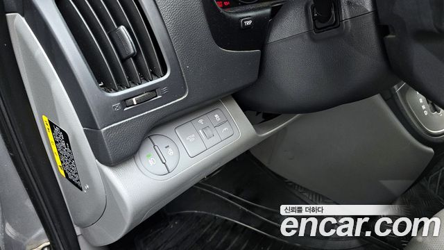 Hyundai Starex 2019 — photo 16
