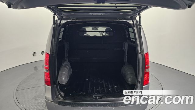 Hyundai Starex 2019 — photo 20