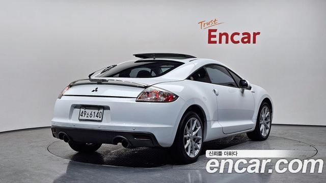Mitsubishi Eclipse 2009 — photo 2