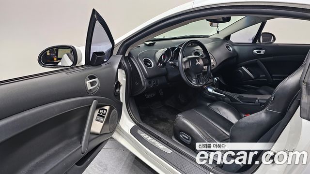 Mitsubishi Eclipse 2009 — photo 10