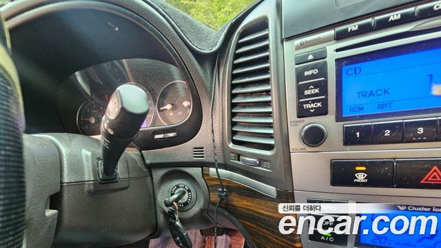 Hyundai Santafe 2011 — photo 14