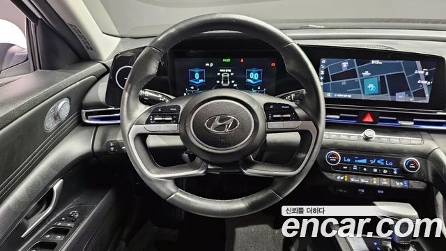Hyundai AVANTE 2021 — photo 19