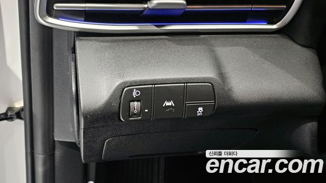 Hyundai AVANTE 2021 — photo 21
