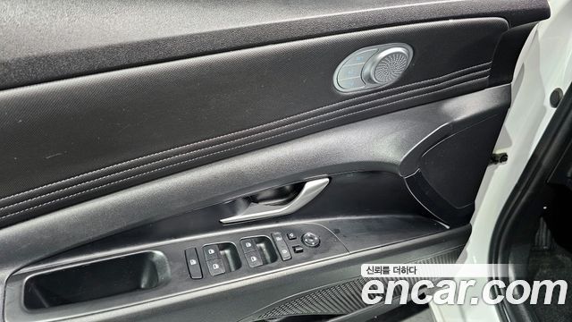 Hyundai AVANTE 2021 — photo 23