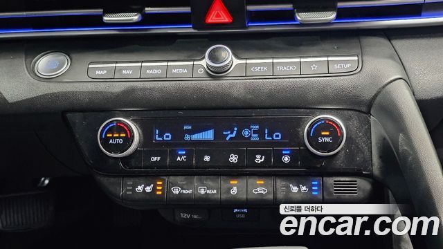 Hyundai AVANTE 2021 — photo 25