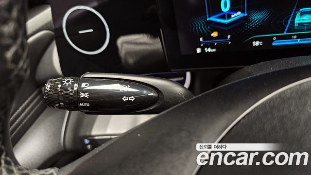 Hyundai AVANTE 2021 — photo 28