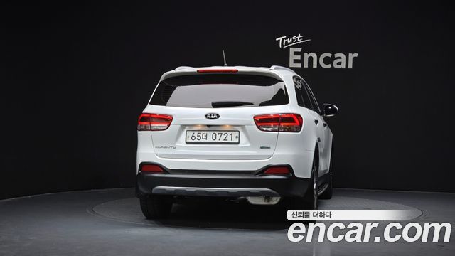 Kia Sorento 2016 — photo 4