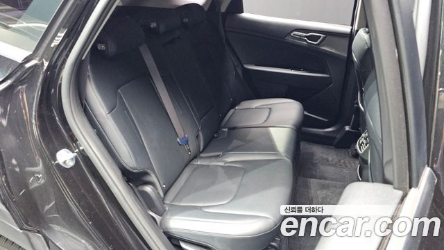 Kia Sportage 2022 — photo 16