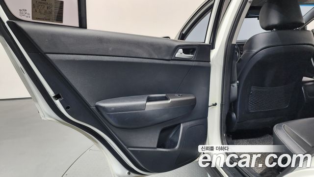 Kia Sportage 2022 — photo 15