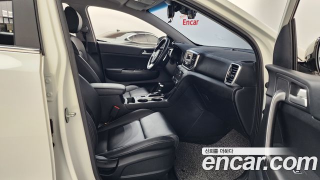 Kia Sportage 2022 — photo 16