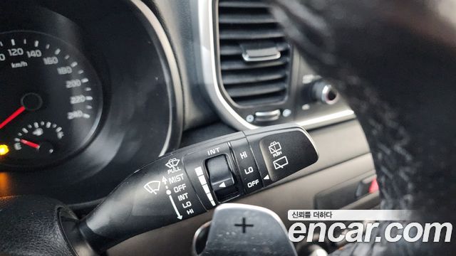 Kia Sportage 2022 — photo 28