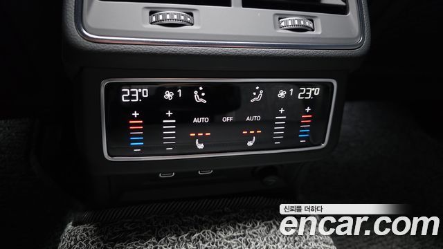 Audi S6 2022 — photo 18