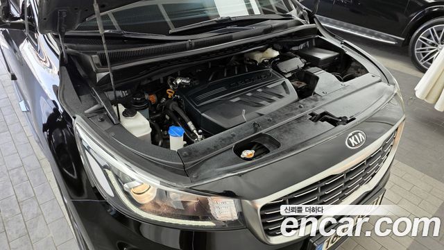 Kia Canival 2020 — photo 6