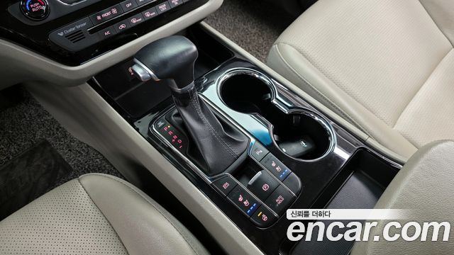 Kia Canival 2020 — photo 9