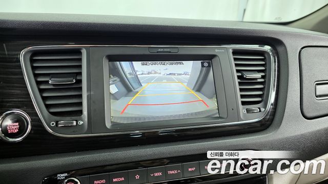 Kia Canival 2020 — photo 15