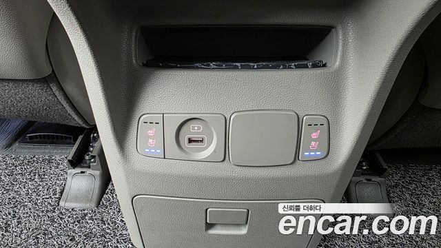 Kia Canival 2020 — photo 19