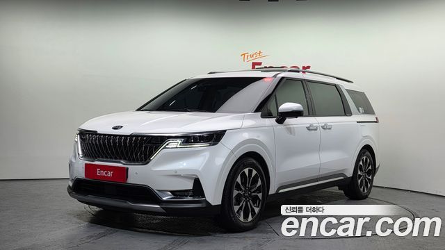 Kia Canival 2021 — photo 1