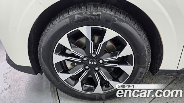 Kia Canival 2021 — photo 5