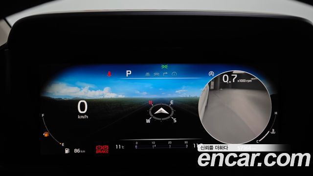 Kia Canival 2021 — photo 11