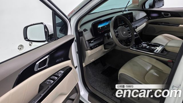 Kia Canival 2021 — photo 18