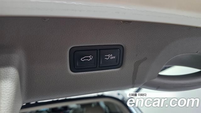 Kia Canival 2021 — photo 28
