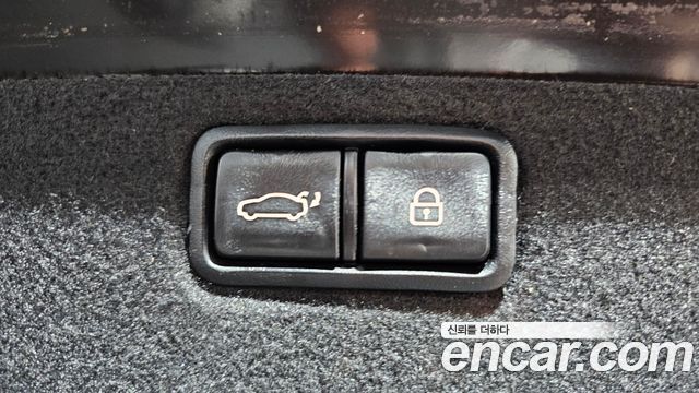 Genesis G80 2019 — photo 26