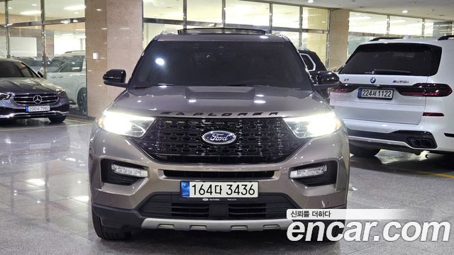 Ford Explorer 2021 — photo 2