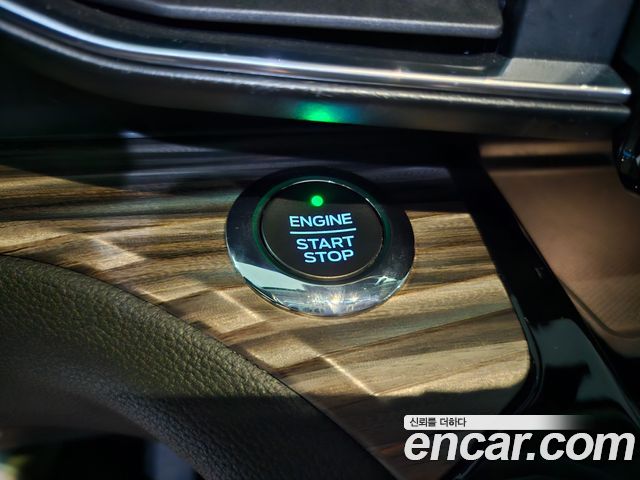 Ford Explorer 2021 — photo 20