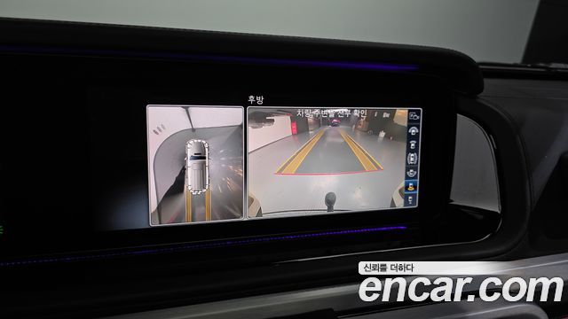Mercedes-Benz G-Class 2021 — photo 15