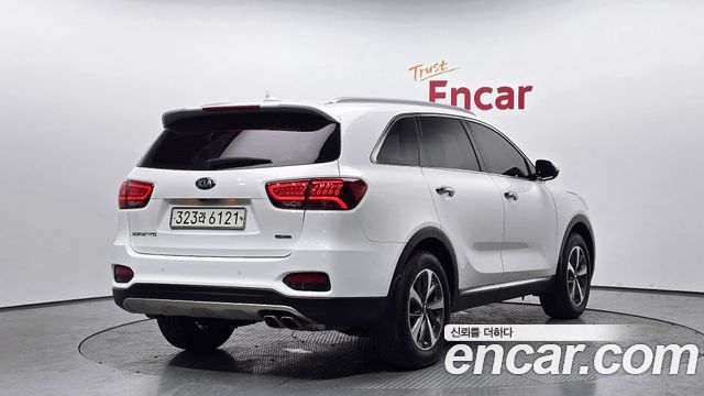 Kia Sorento 2018 — photo 2