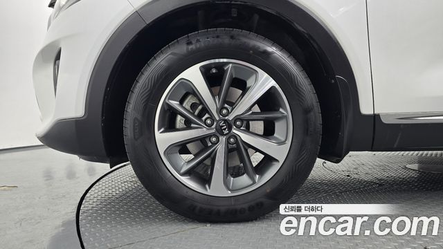 Kia Sorento 2018 — photo 5