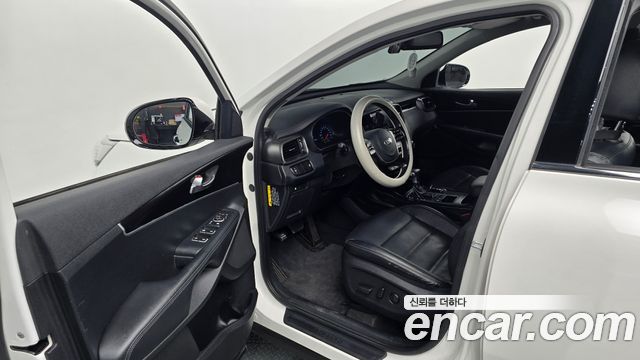 Kia Sorento 2018 — photo 11