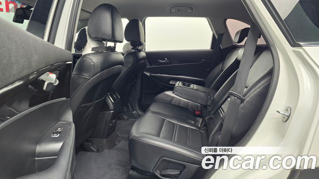 Kia Sorento 2018 — photo 12
