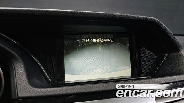 Mercedes-Benz E-Class 2014 — photo 14