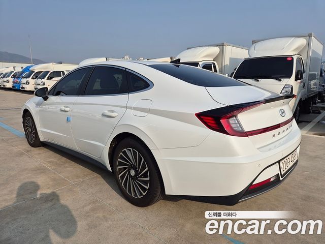 Hyundai Sonata 2023 — photo 2