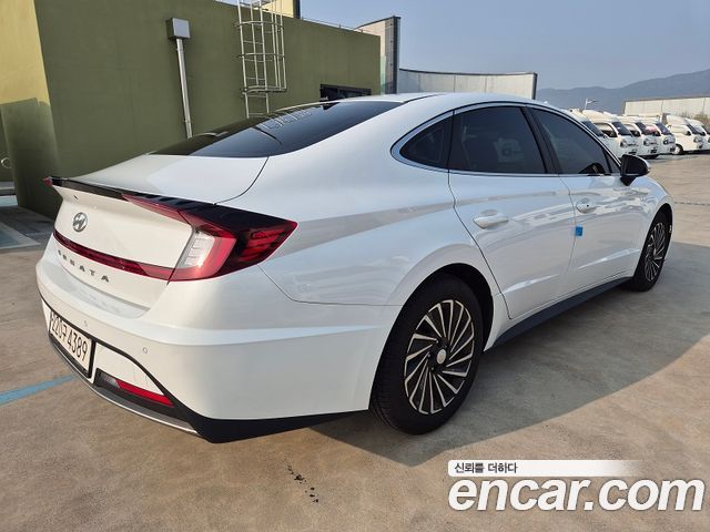 Hyundai Sonata 2023 — photo 4