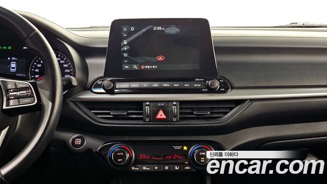Kia K3 2021 — photo 16