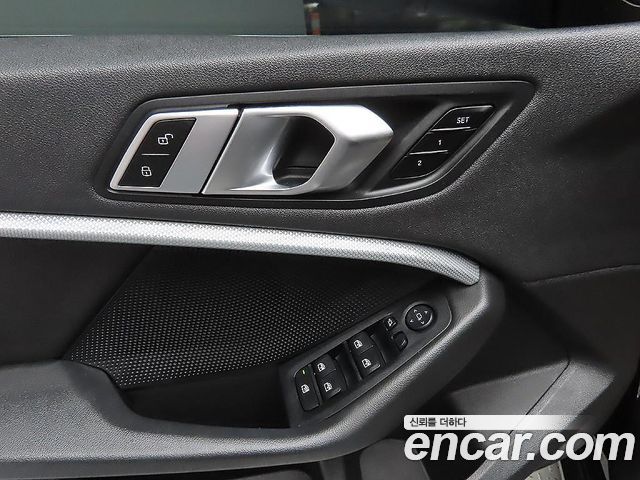 BMW 2-Series 2021 — photo 11