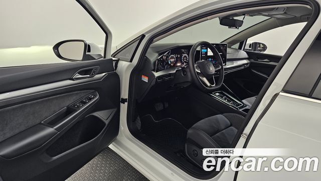 Volkswagen Golf 2025 — photo 13