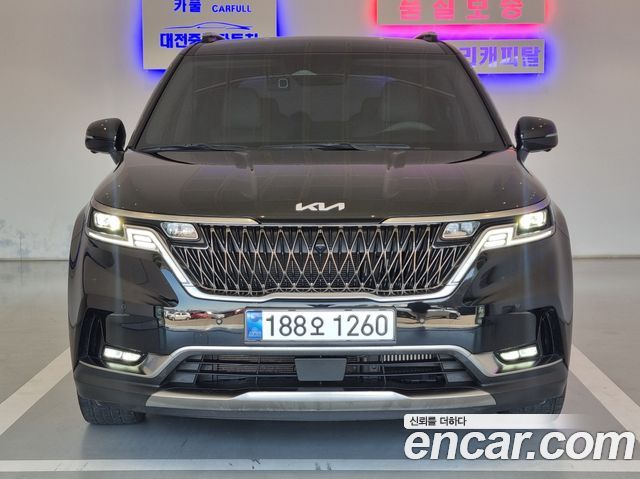 Kia Canival 2023 — photo 3
