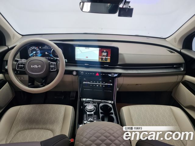 Kia Canival 2023 — photo 7