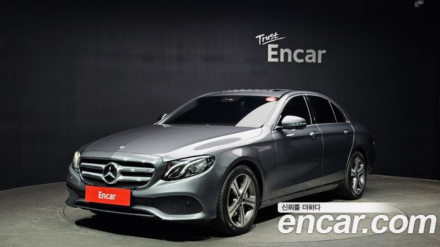 Mercedes-Benz E-Class 2019 — photo 1