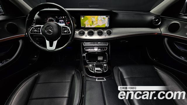 Mercedes-Benz E-Class 2019 — photo 7