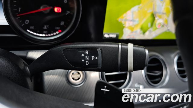 Mercedes-Benz E-Class 2019 — photo 9