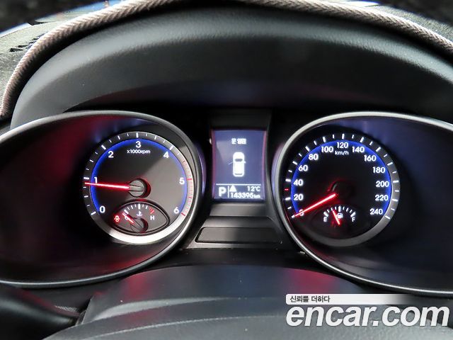 Hyundai Santafe 2015 — photo 8